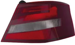 Feu arrière droit extérieur pour AUDI A3 III ph.1 (3 portes) 2012-2016, partie sur aile, Neuf