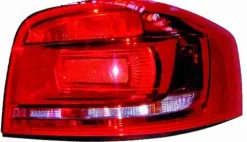 Feu arrière droit pour AUDI A3 II ph.3 (3 portes) 2008-2012, (rouge), Neuf