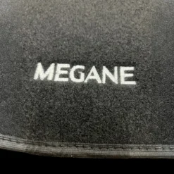 Kit 4 Tapis de sol Auto pour RENAULT MEGANE de 2002 à 2008, avec sigle MEGANE, sans CLIPS, Neuf